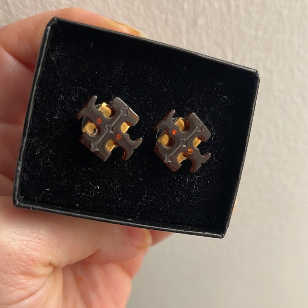 Tory Burch Earrings for pierced ears in brown & gold. Used in good condition.